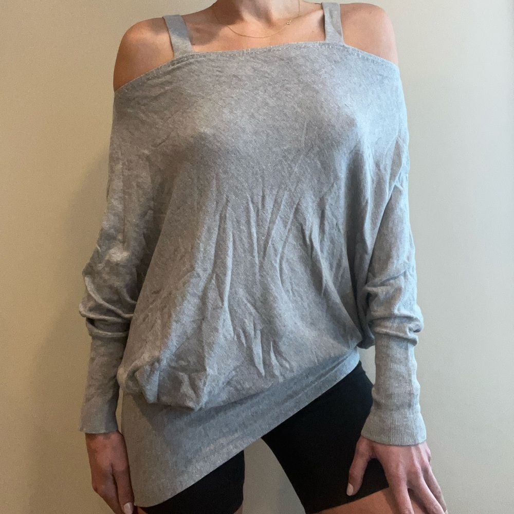 Zara Gray Off-the-Shoulder Knit Cold Shoulder Asymmetrical Tunic Sweater Top M